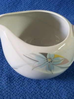 Γαλατιέρα σε καλή κατάσταση