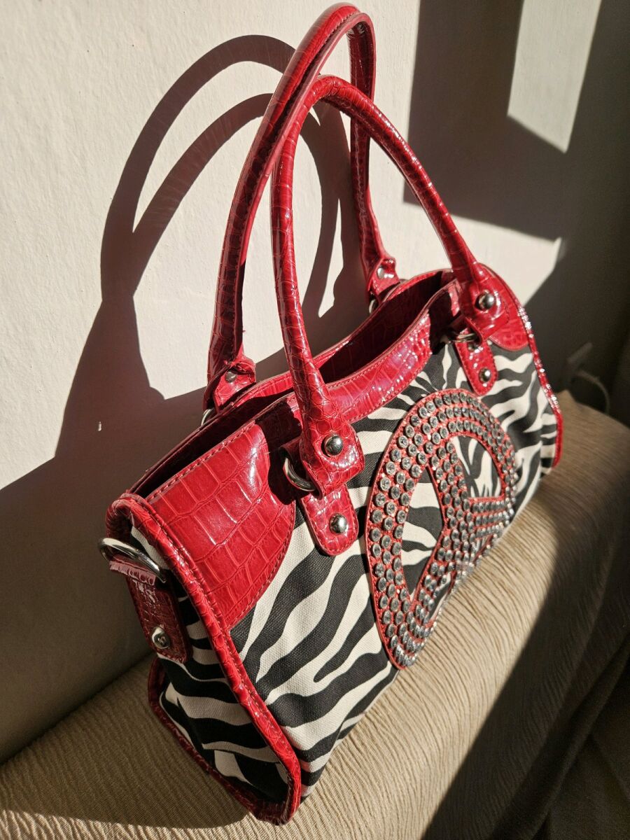 Red Y2K Zebra Print Shoulder Bag like new - € 18,00 - Vendora.cy