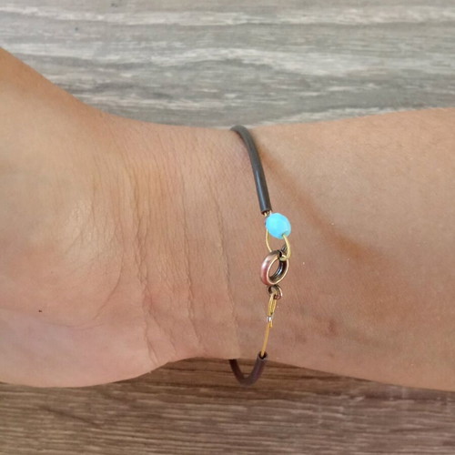 Bracelet with cross turquoise like new, summer style