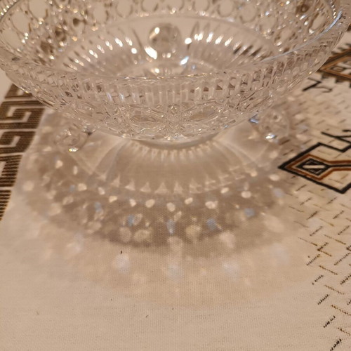 Glass vintage fondue bowl like new with embossed designs