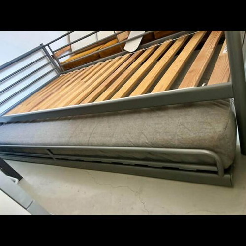 Sofa bed with pull out bed like new without mattress