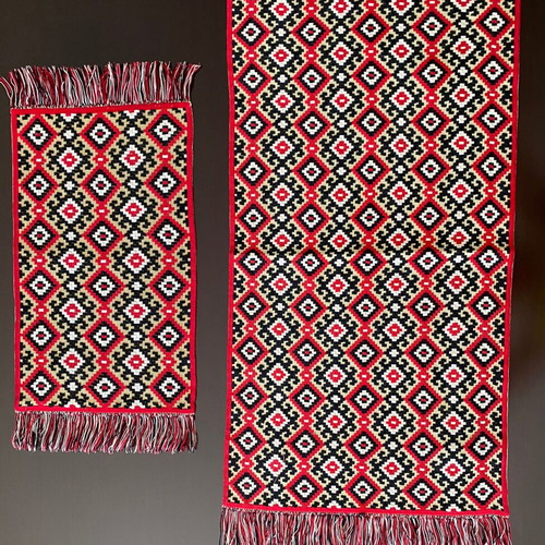 Set of 2 handmade woven decorative textiles with geometric pattern