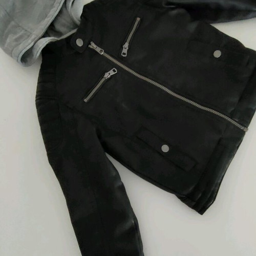C&A jacket like new, size 116, black and gray