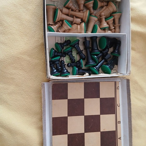 Chess game used, old stock