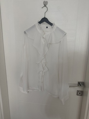 White Women's Shirt with Ruffles like new, size L