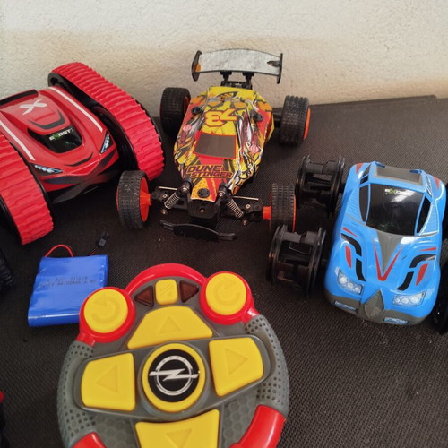 Exost Silverlit remote control car set with accessories
