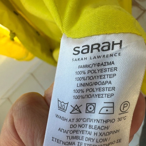Sarah by Sarah Lawrence windbreaker like new, size 42, yellow