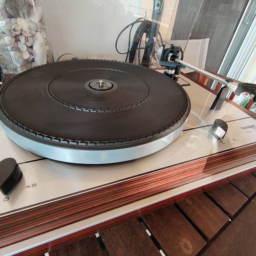 Thorens TD 165 Turntable like new with Shure cartridge and rosewood plinth
