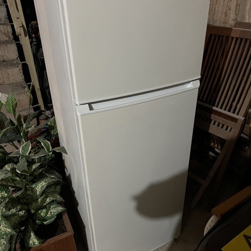 United UND1450R two-door white refrigerator