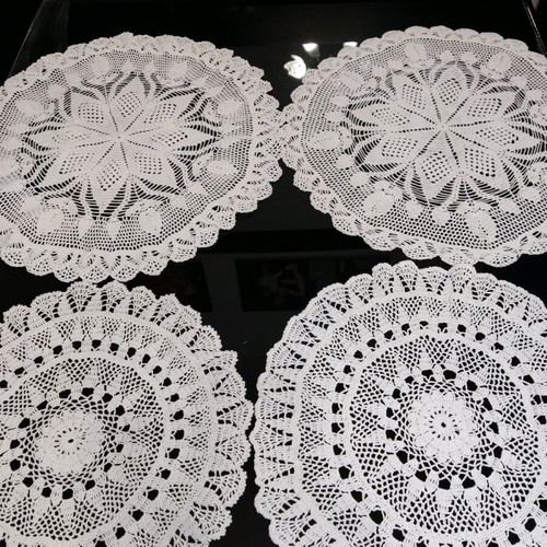 Handmade round doilies pack of 4 pieces like new