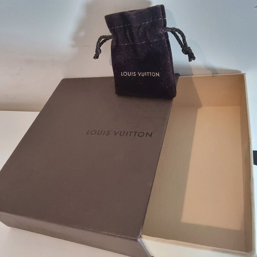 Louis Vuitton gift box like new with velvet pouch