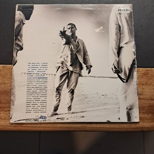 Vinyl record used, excellent condition