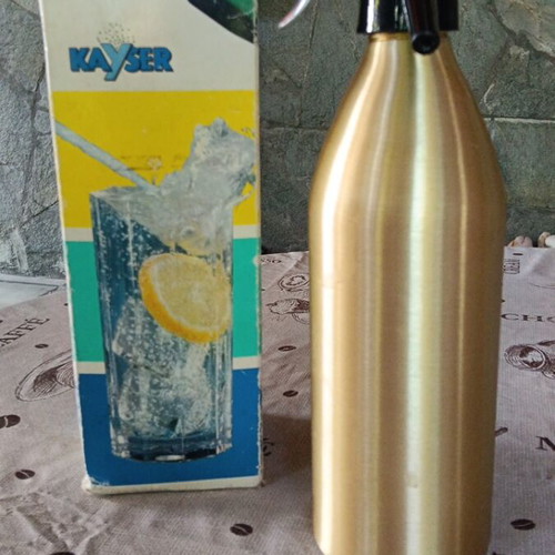 Soda siphon bottle, without cartridges