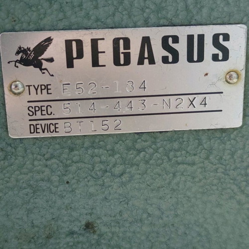Pegasus cutting sewing machine used, good condition, three-phase power