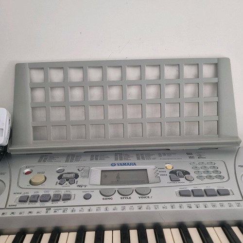 Yamaha Psr-275 portable digital music keyboard like new
