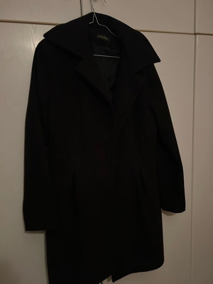 Women's black coat large like new