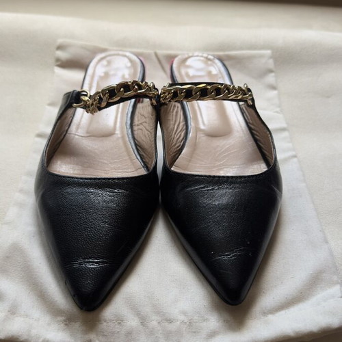 Wall Street Exclusive Collection Black Leather Slingback Flats like new