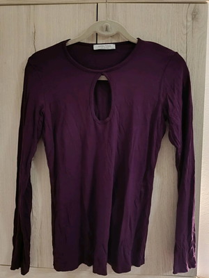 Celestino long sleeve blouse purple like new, size L