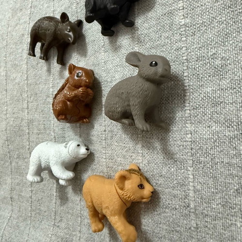 Kinder animal figures like new
