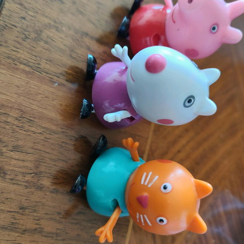 Peppa Pig figures like new, set of 3