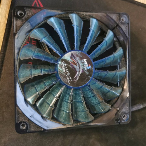 Aerocool 120mm fan used with blue LED, 3pin