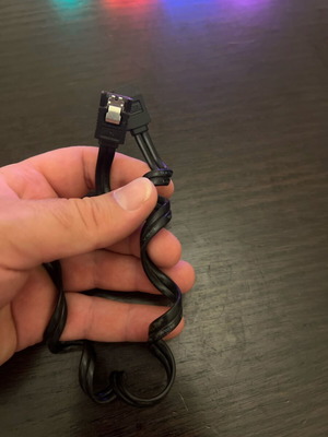 SATA data cable used, with latch for HDD and SSD