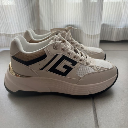 Guess chunky sneakers, beige and black, size 37