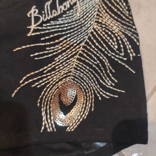 Billabong vintage shorts new with gold embroidered threads and sequins, size S