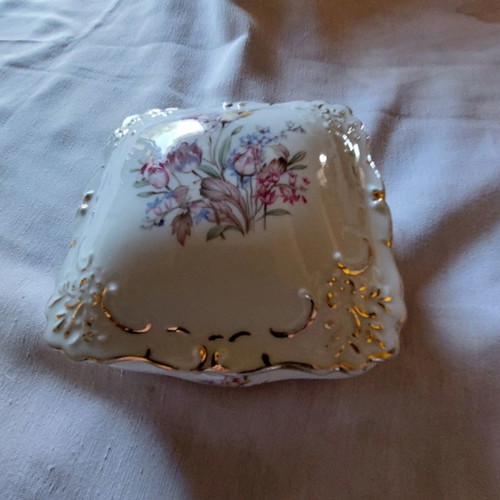 Vintage porcelain fondantière with handmade painting used