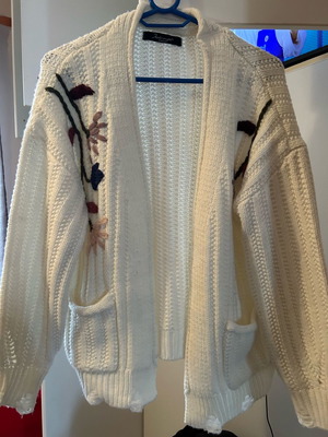 Knitted cardigan like new, thick, size L