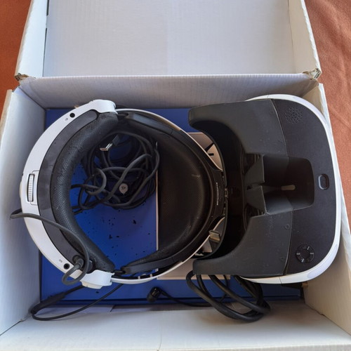 PlayStation VR 1st Gen Used with Accessories and Manual
