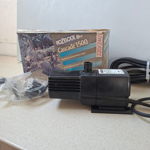 Hozelock Cascade 1500 Fountain and Waterfall Pump new in box