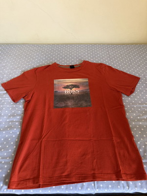Boss κοντομάνικη t-shirt σαν καινούργιο, μέγεθος Large, πορτοκαλί
