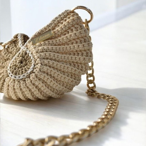 Handmade Shell Shoulder Bag new, beige