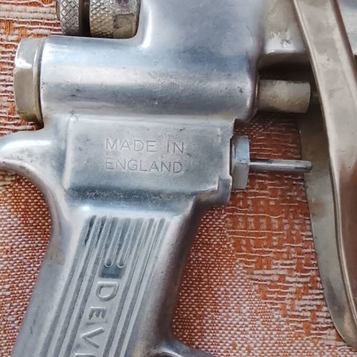 DeVilbiss paint gun used, for spare parts only