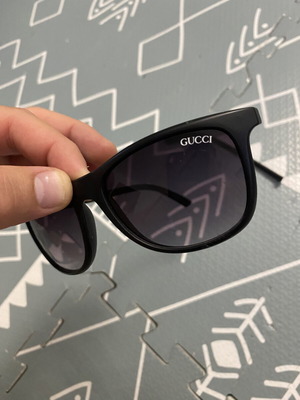 Gucci sunglasses used, black, broken arm