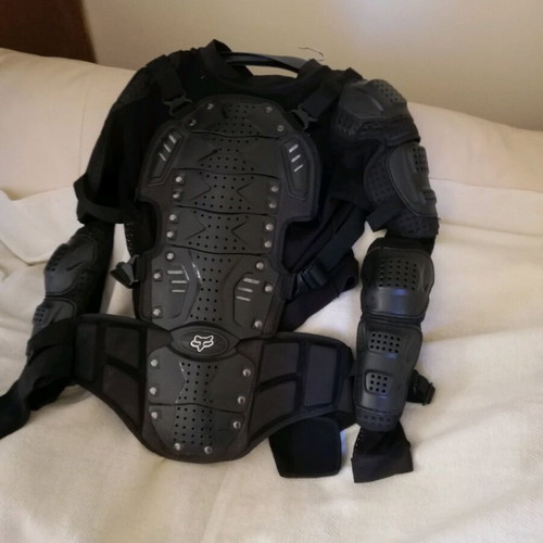 Fox chest protector, Fox helmet and Oneil knee pads used