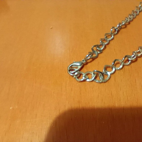 Silver fashion jewelry necklace new with intricate design