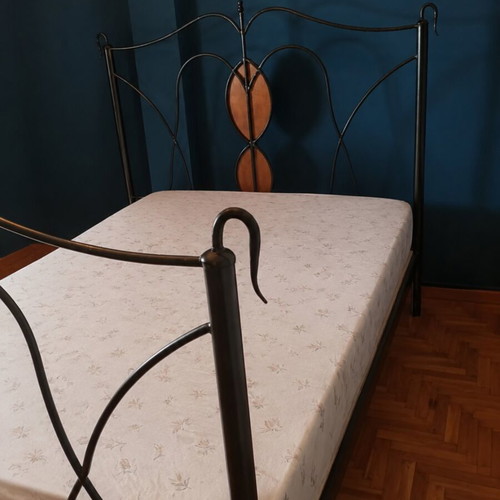 Handmade wrought iron double bed like new