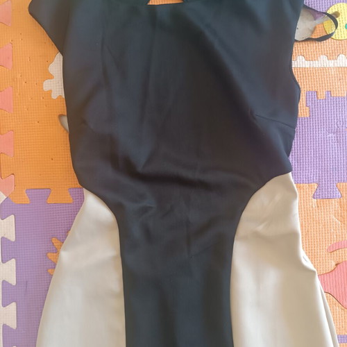 Large dress with elasticity Paris like new, black and beige