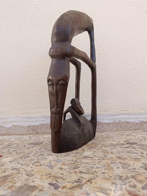 Wooden handmade figurine from South Africa, like new, 40 cm