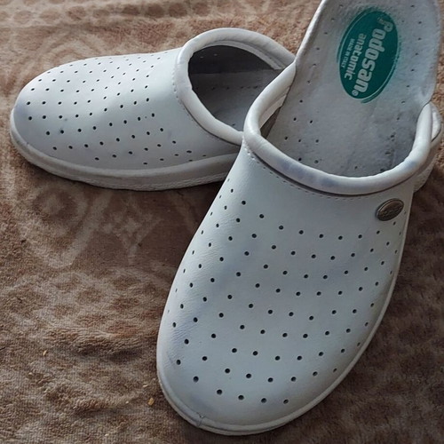 Podosan Anatomic slippers-sabots size 39 like new, white
