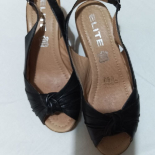 Elite black leather platform sandals like new, size 37