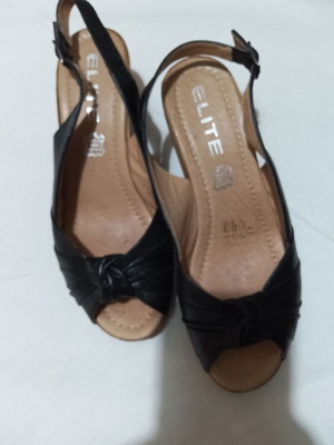 Elite black leather platform sandals like new, size 37