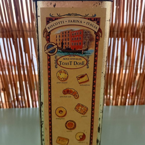Vintage airtight food tin used