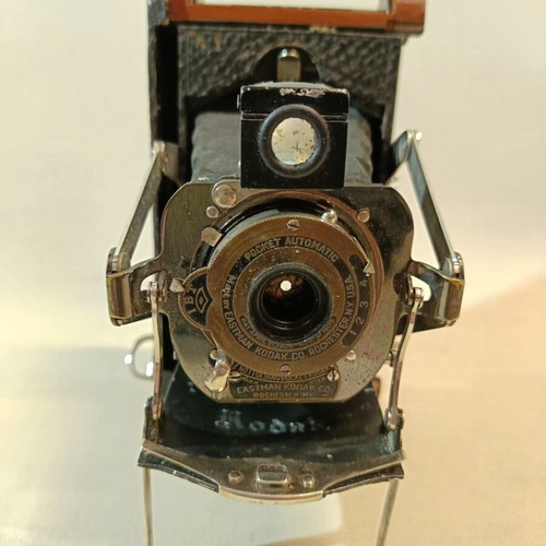 Folding pocket Kodak No 1 Model E folding camera used