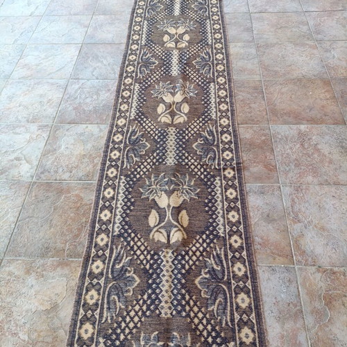Handmade Vintage Kilim Runner Rug like new