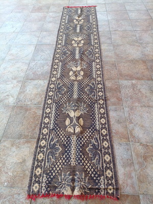Handmade Vintage Kilim Runner Rug like new