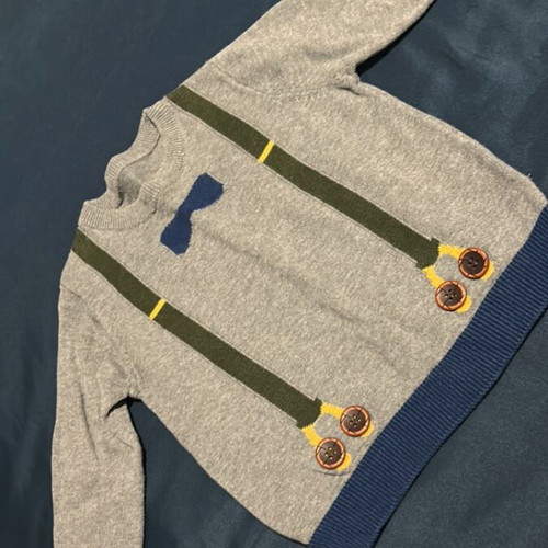 Knitted thin sweater used for 9-12 months