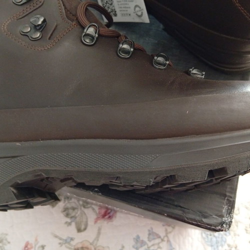 Lowa Munro PL boots new, size 44.5, brown leather